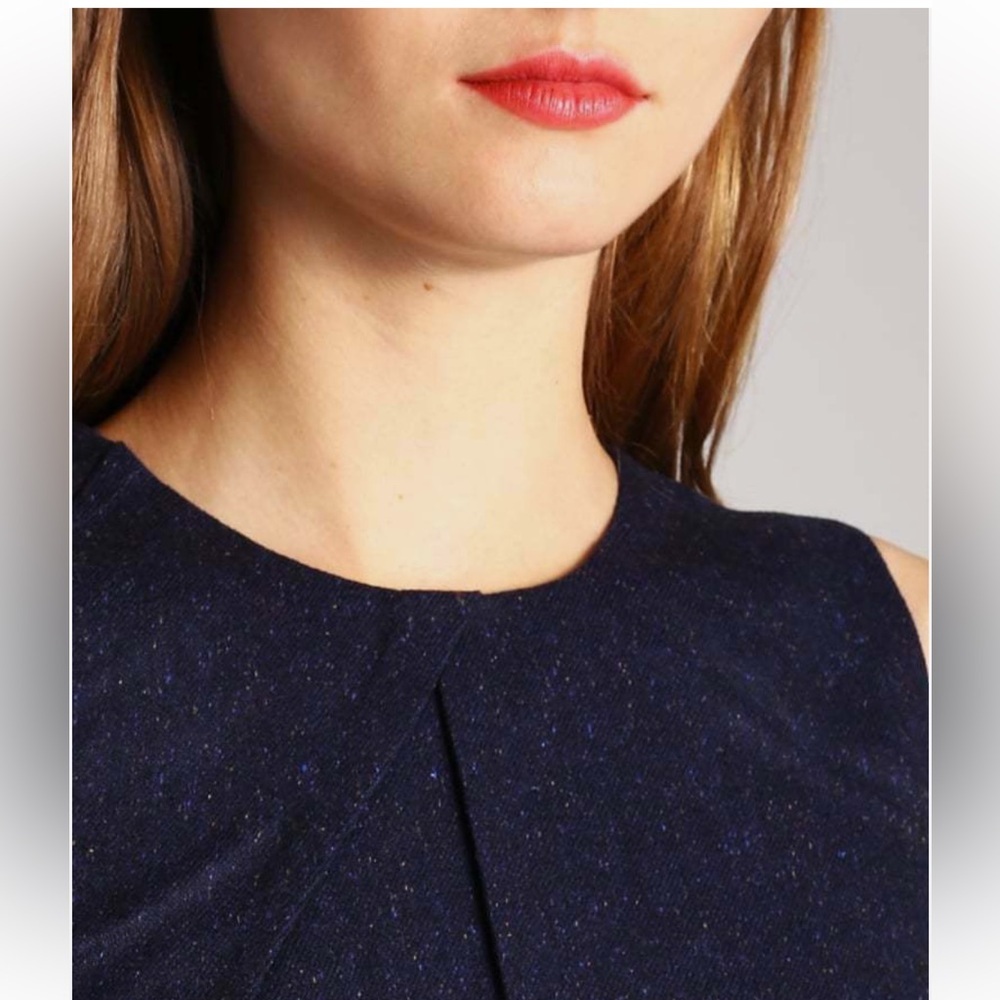 Banana Republic • Pleated Flannel Dress sleeveless sheath navy blue tweed size 2 - Picture 4 of 9